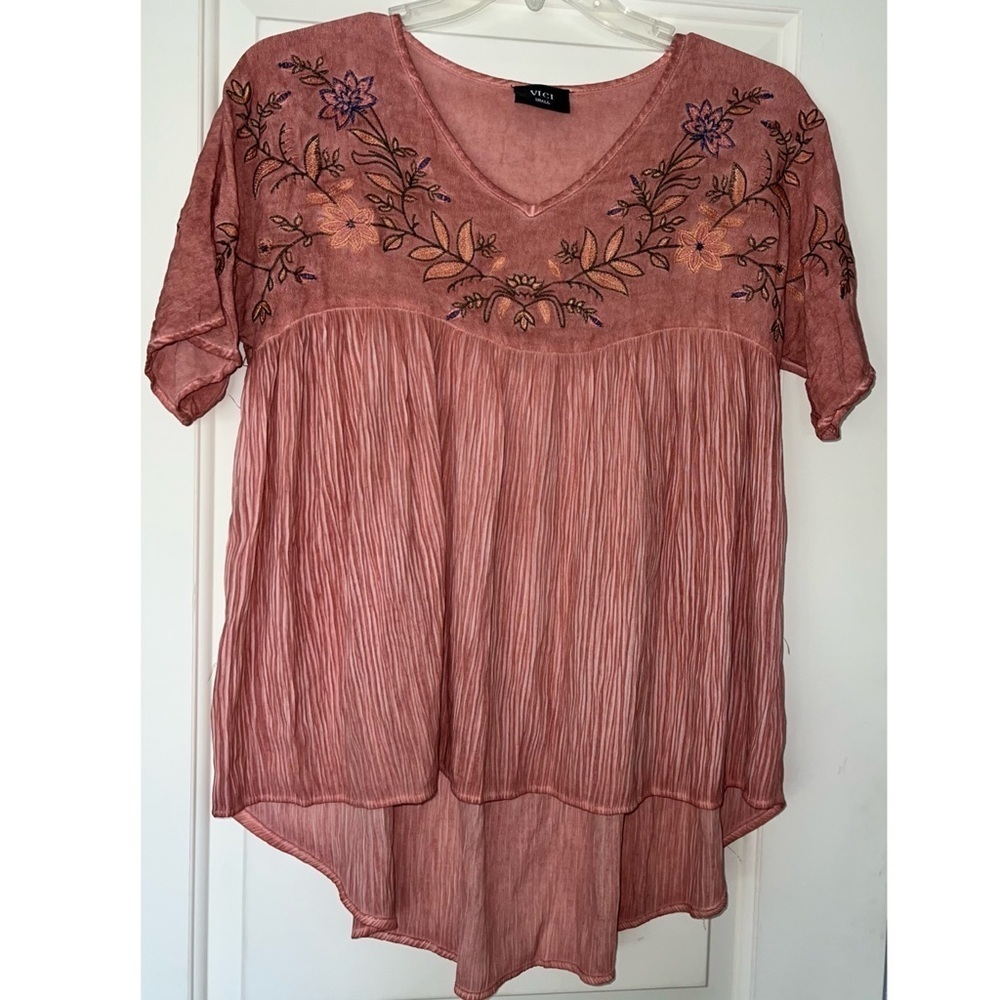 VICI FLORAL TOP